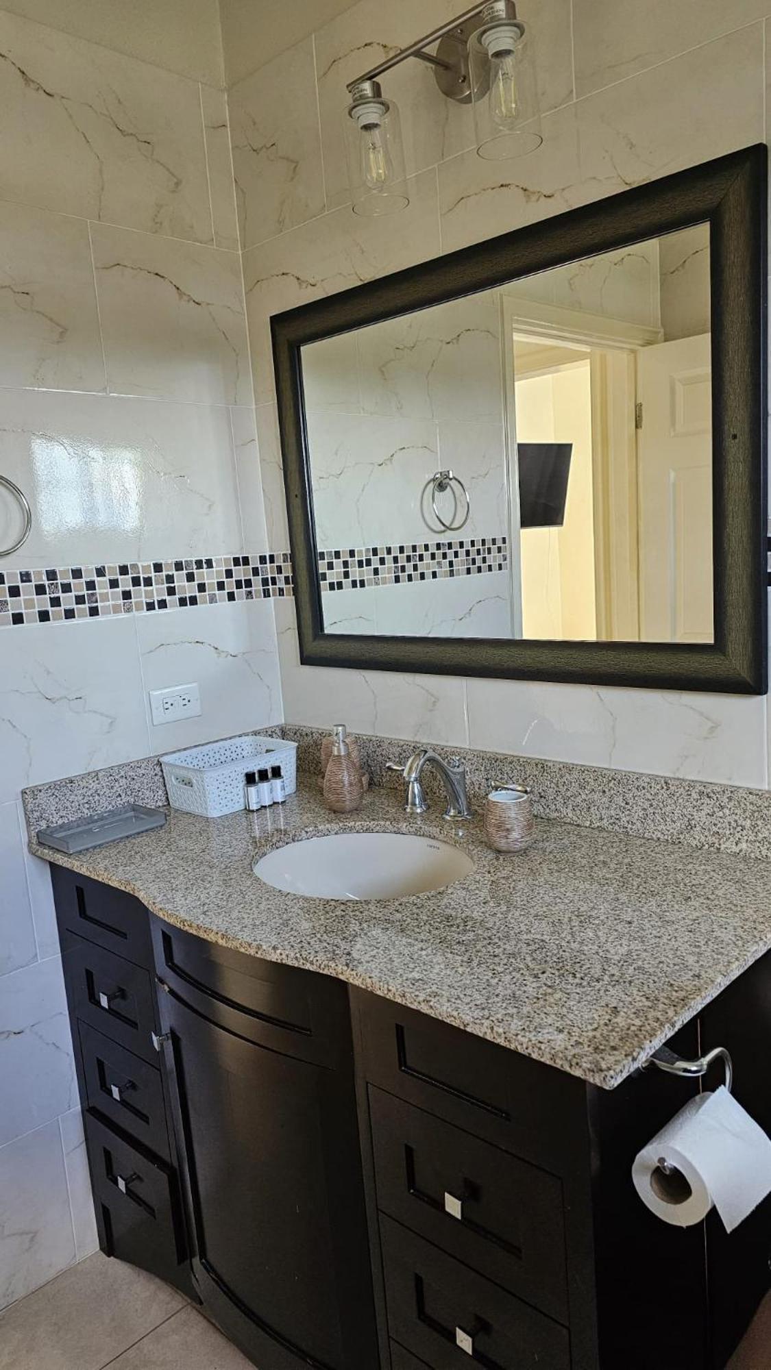 אוצ'ו ריוס Komfort Getaway Villa At Countrymist מראה חיצוני תמונה
